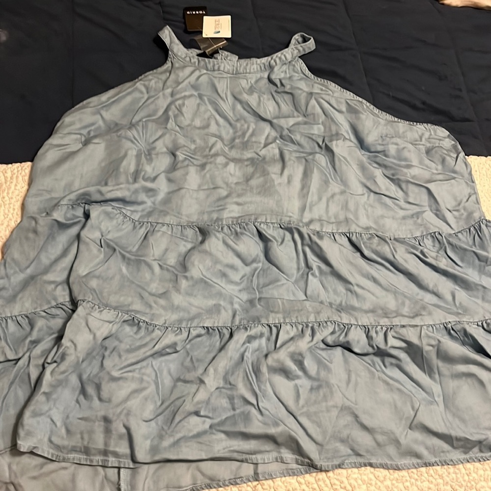 Plus size torrid size 3 round neck blouse light blue